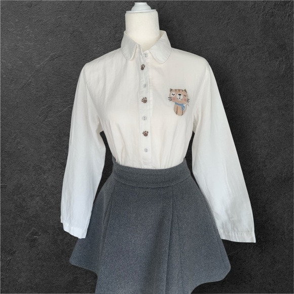 White blouse cute cat design   Small size - Picture 1 of 8